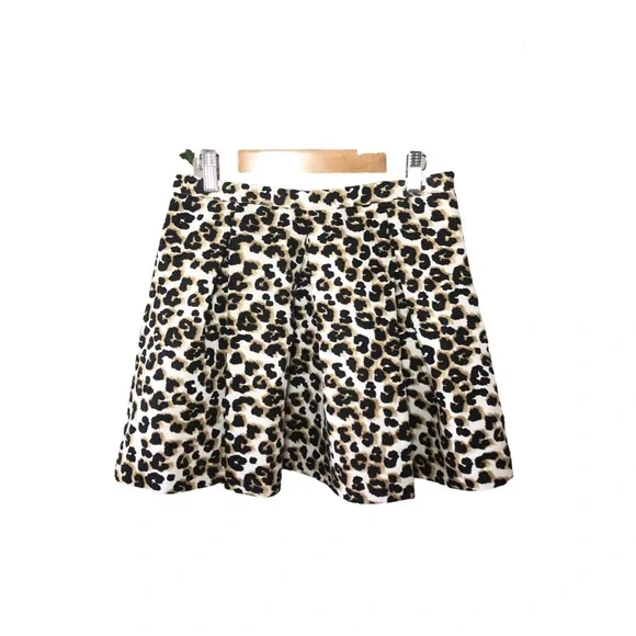 Forever 21 LA•CA Leopard Skirt - Picture 2 of 3